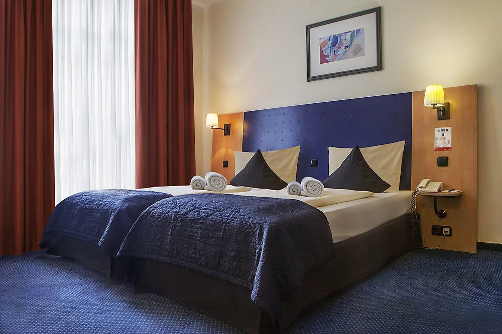 ***  Comfort Hotel Frankfurt Central Station Fráncfort del Meno Alemania